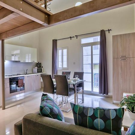 Charming Valletta 1 Bedroom Apartment Off Republic Street Sleeps 4 Exterior foto
